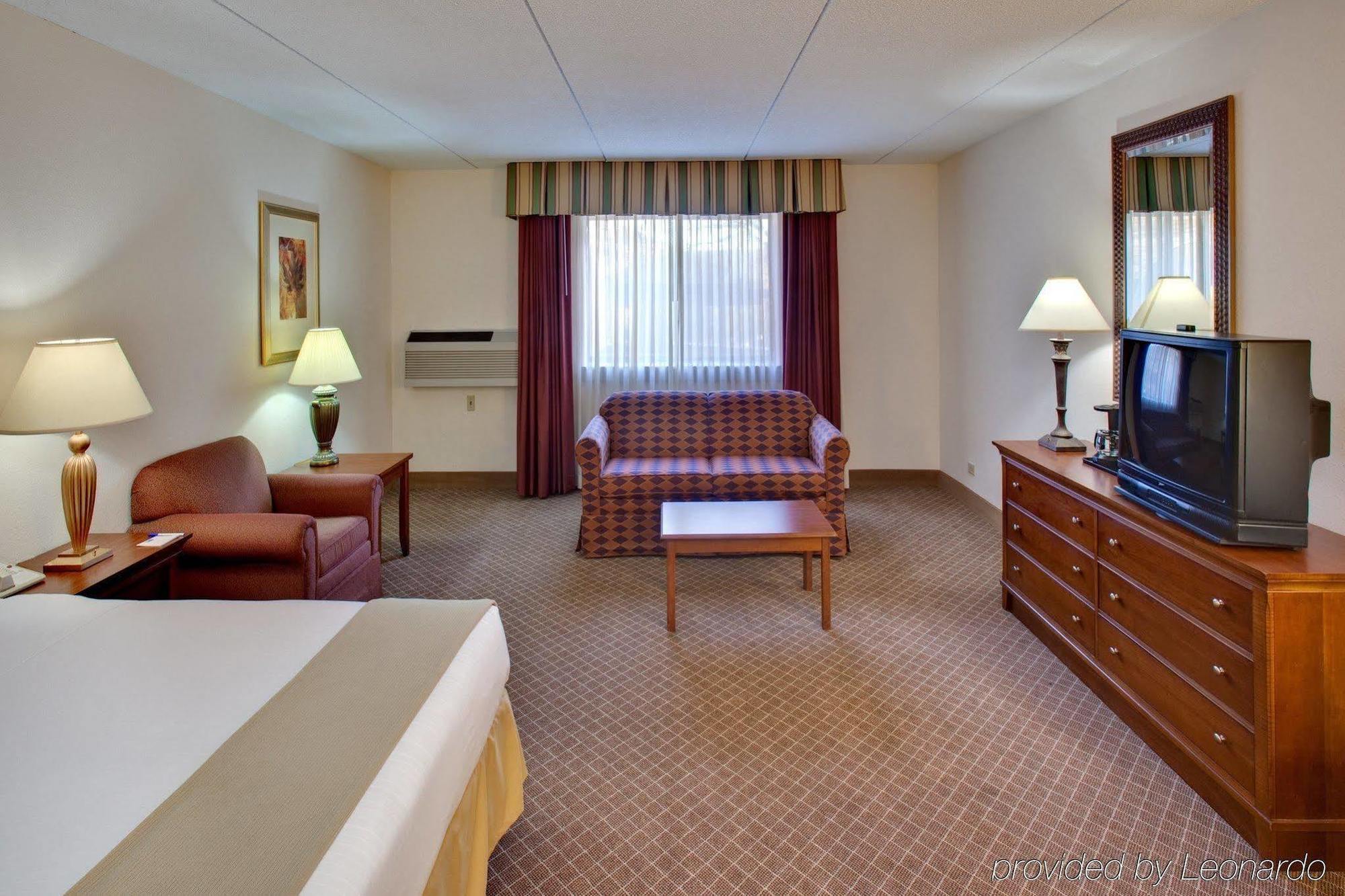 Holiday Inn Express Chicago Nw - Arlington Heights By Ihg Ngoại thất bức ảnh